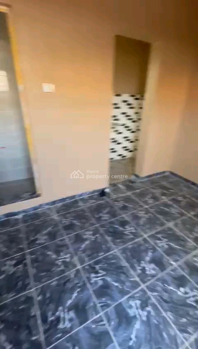 Room Self Off Oresegun Road, Oresegun Road, Akoka, Yaba, Lagos, Self Contain (single Rooms) for Rent