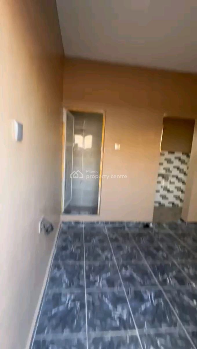 Room Self Off Oresegun Road, Oresegun Road, Akoka, Yaba, Lagos, Self Contain (single Rooms) for Rent