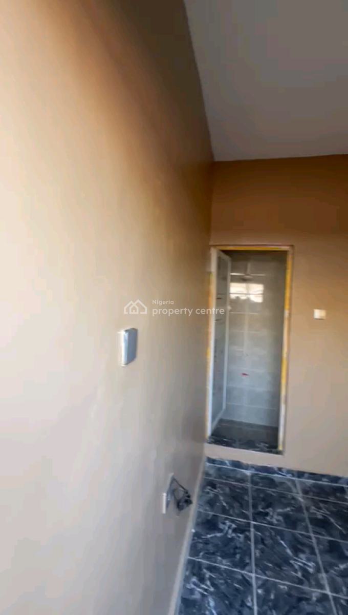 Room Self Off Oresegun Road, Oresegun Road, Akoka, Yaba, Lagos, Self Contain (single Rooms) for Rent