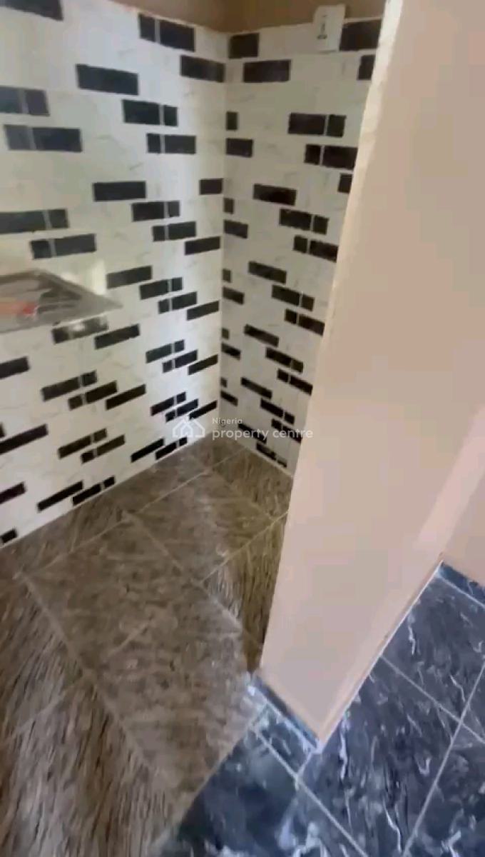 Room Self Off Oresegun Road, Oresegun Road, Akoka, Yaba, Lagos, Self Contain (single Rooms) for Rent