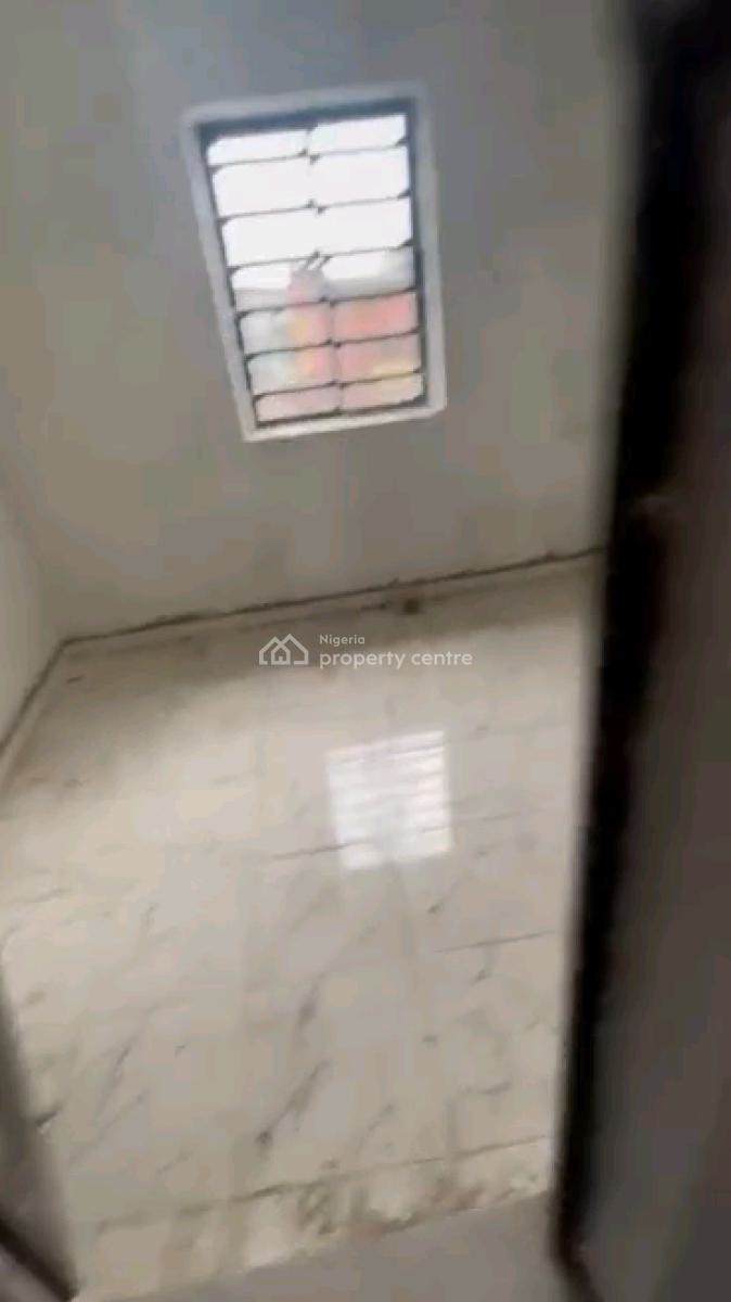 Newly Built Standard and Nice 2bedroom Upstairs with Pop, 2 Toilet, Shomolu, Lagos, Flat / Apartment for Rent