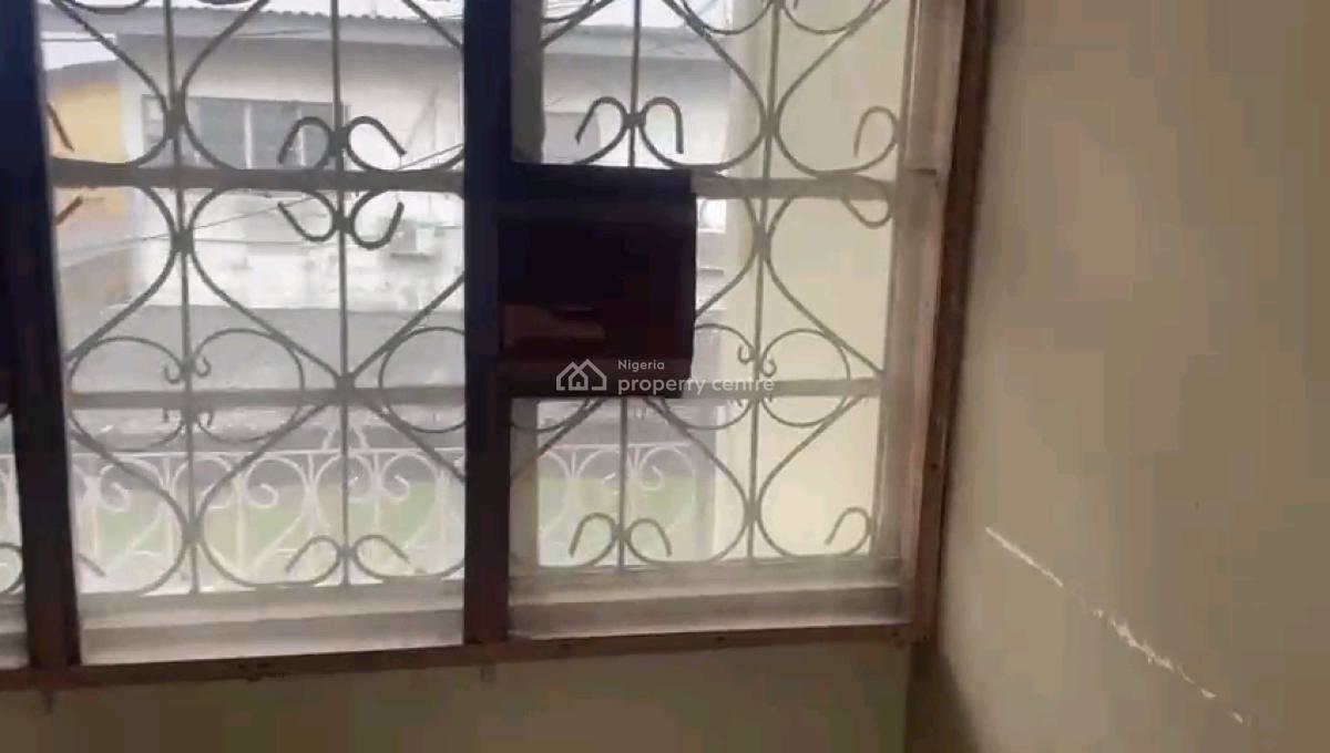 Confirm 2 Bedroom Apartment, Gbagada Phase 1, Gbagada, Lagos, Flat / Apartment for Rent