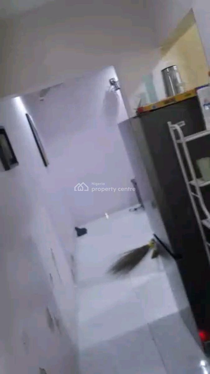 Standard N Executive  Mini Flat, Adekunle, Yaba, Lagos, Mini Flat (room and Parlour) for Rent