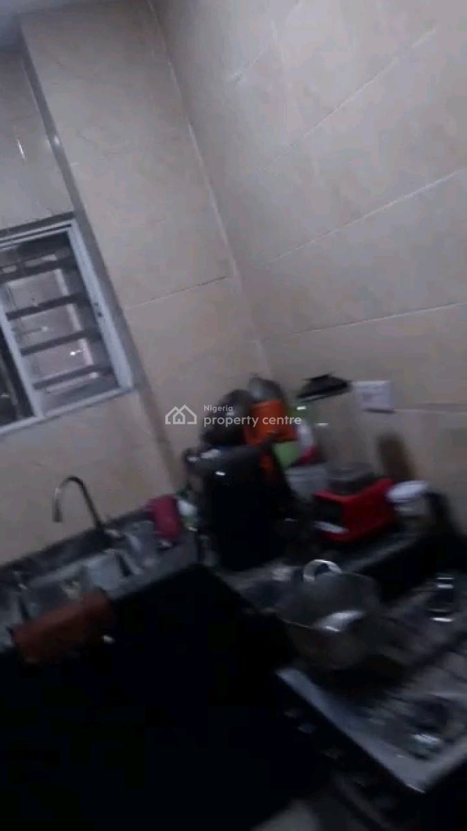 Standard N Executive  Mini Flat, Adekunle, Yaba, Lagos, Mini Flat (room and Parlour) for Rent