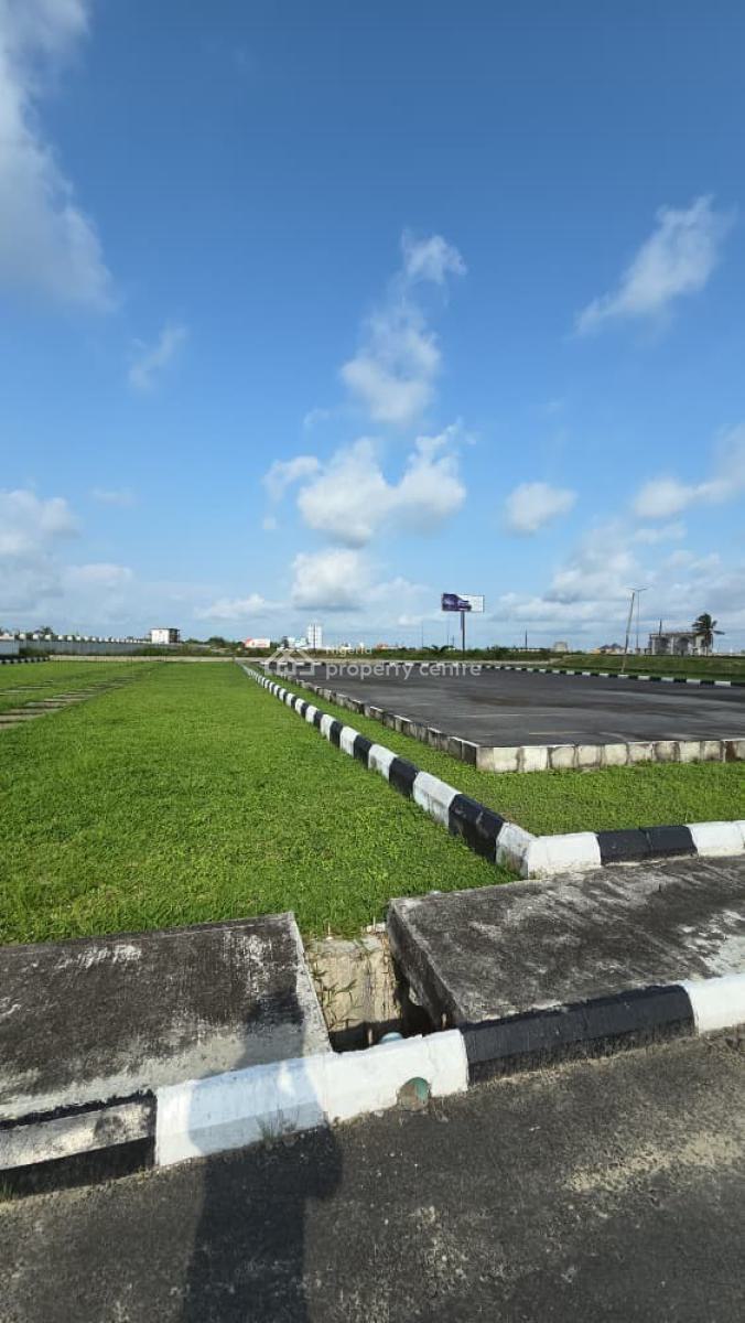 Own a 3-bedroom Bungalow + Bq for 75million Naira, Ideal for Family Residence & Investment Purpose Along Lekki Expressway, Ibeju Lekki, Lagos, Detached Bungalow for Sale