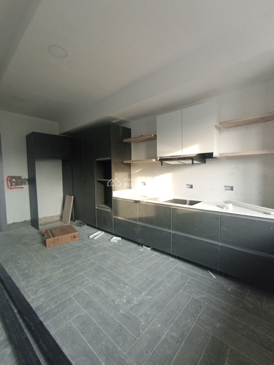 Newly Built 3bedroom with Bq and Swimming Pool, Lekki Phase 1, Lekki, Lagos, Flat / Apartment for Rent