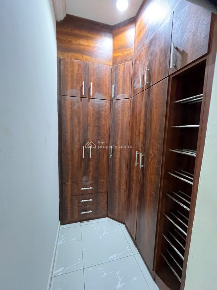 Newly Built 3 Bedroom Apartment, Off Freedom Way, Lekki Phase 1, Lekki, Lagos, Flat / Apartment for Rent