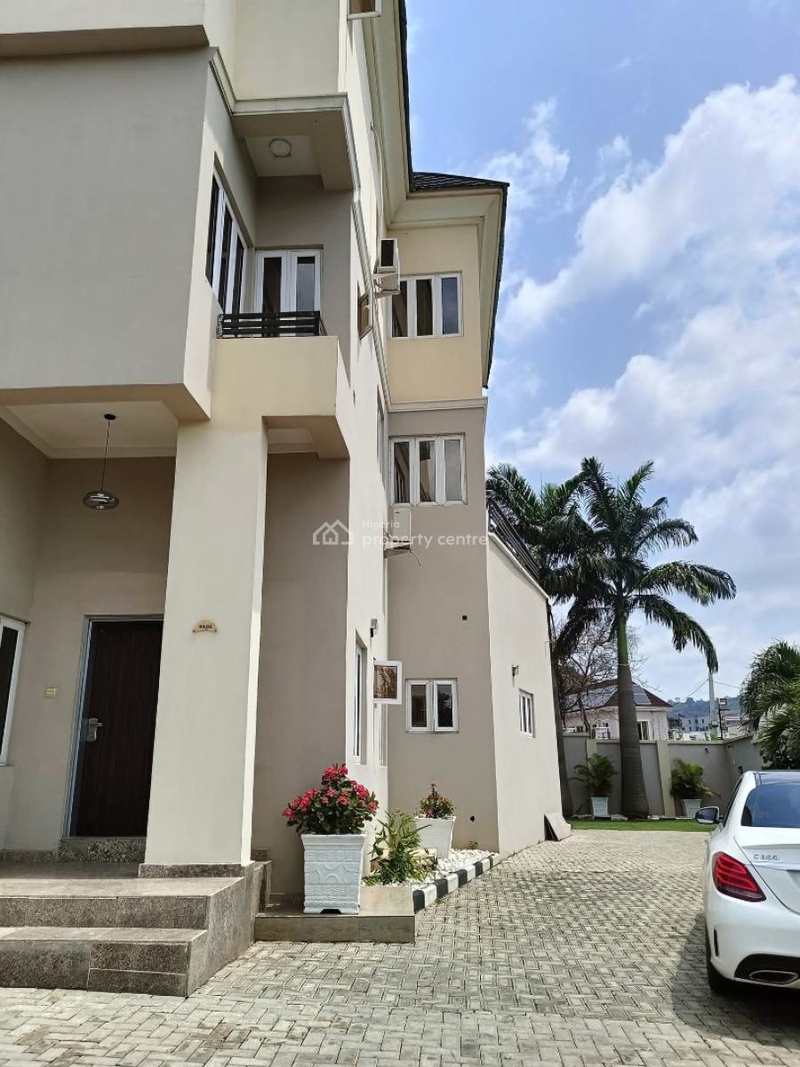 a Fully Furnished Serviced  5 Bedroom Terrace Duplex(corner Piece), Guzape District, Abuja., Guzape District, Abuja, Terraced Duplex for Rent