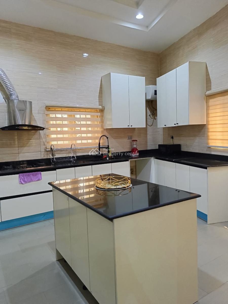 a Fully Furnished Serviced  5 Bedroom Terrace Duplex(corner Piece), Guzape District, Abuja., Guzape District, Abuja, Terraced Duplex for Rent