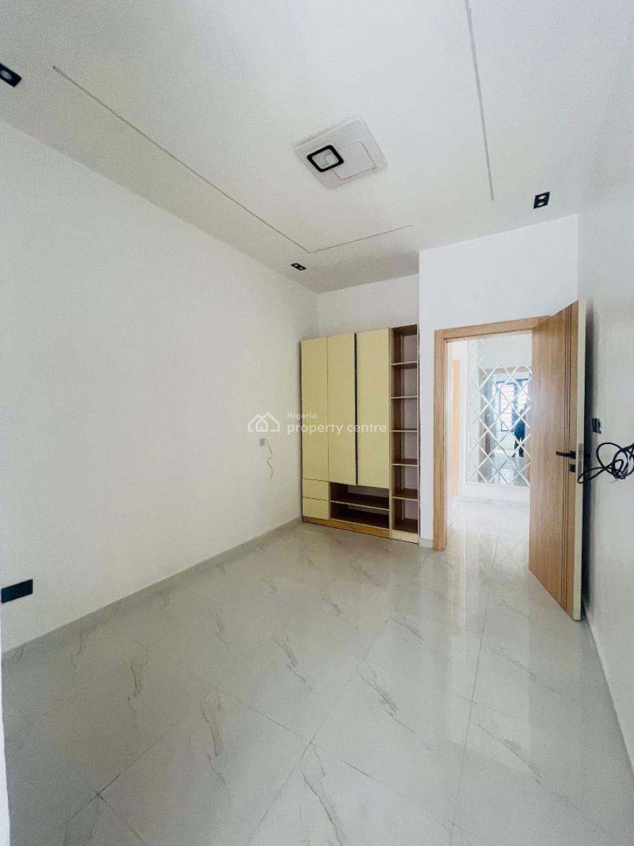 Luxury 5 Bedroom Detached in a Serene Estate with Bq and Pool, Ajah, Lagos, Detached Duplex for Sale