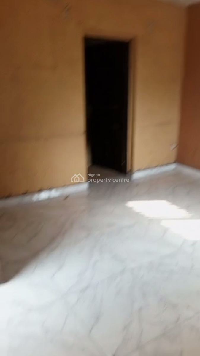Neatly Used 2 Bedroom Apartment (upstairs), Off Jonathan Coker, New Oko-oba, Agege, Lagos, Flat / Apartment for Rent