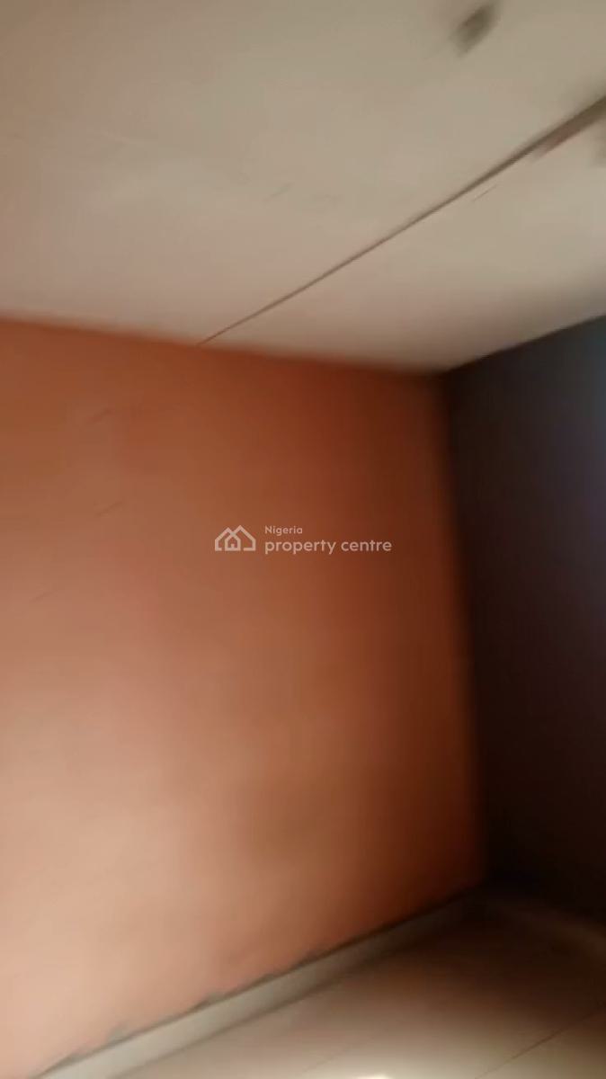 Neatly Used 2 Bedroom Apartment (upstairs), Off Jonathan Coker, New Oko-oba, Agege, Lagos, Flat / Apartment for Rent