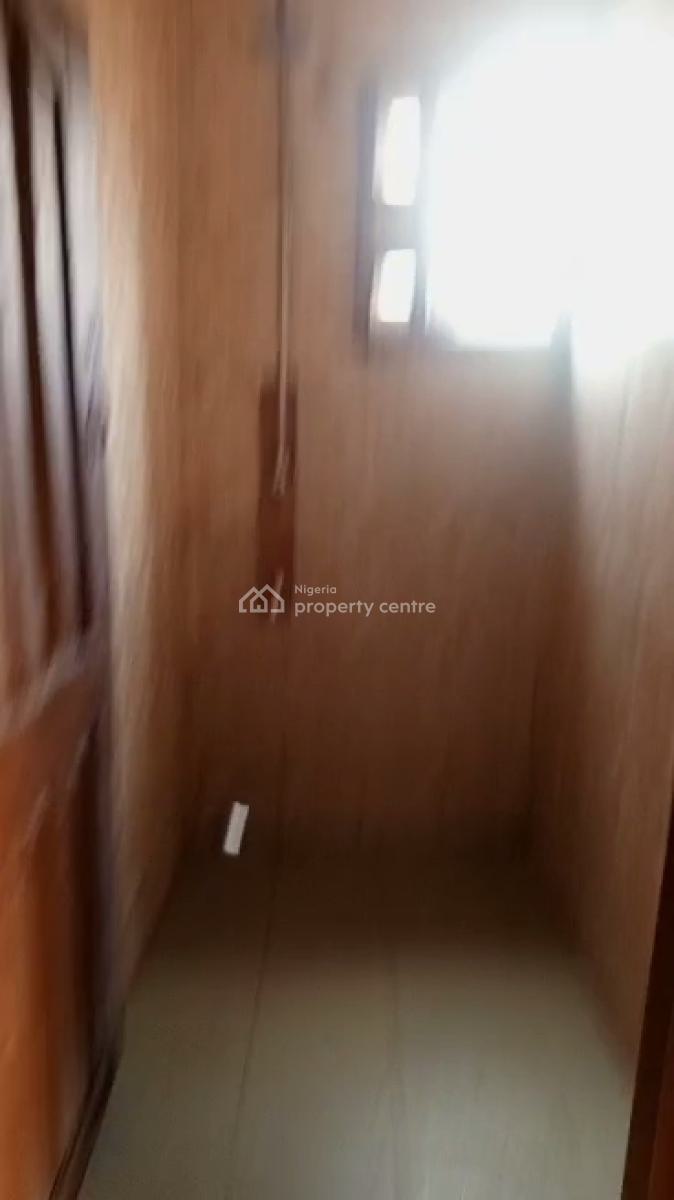 Neatly Used 2 Bedroom Apartment (upstairs), Off Jonathan Coker, New Oko-oba, Agege, Lagos, Flat / Apartment for Rent