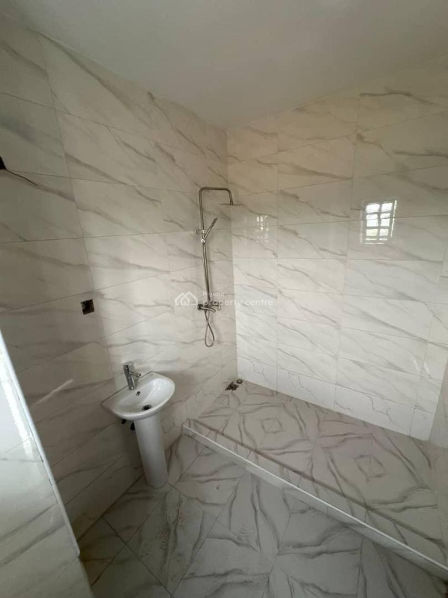 Newly Built 4 Bedroom Duplex on Tarred Road. No Bq, Gaduwa, Abuja, Terraced Duplex for Rent