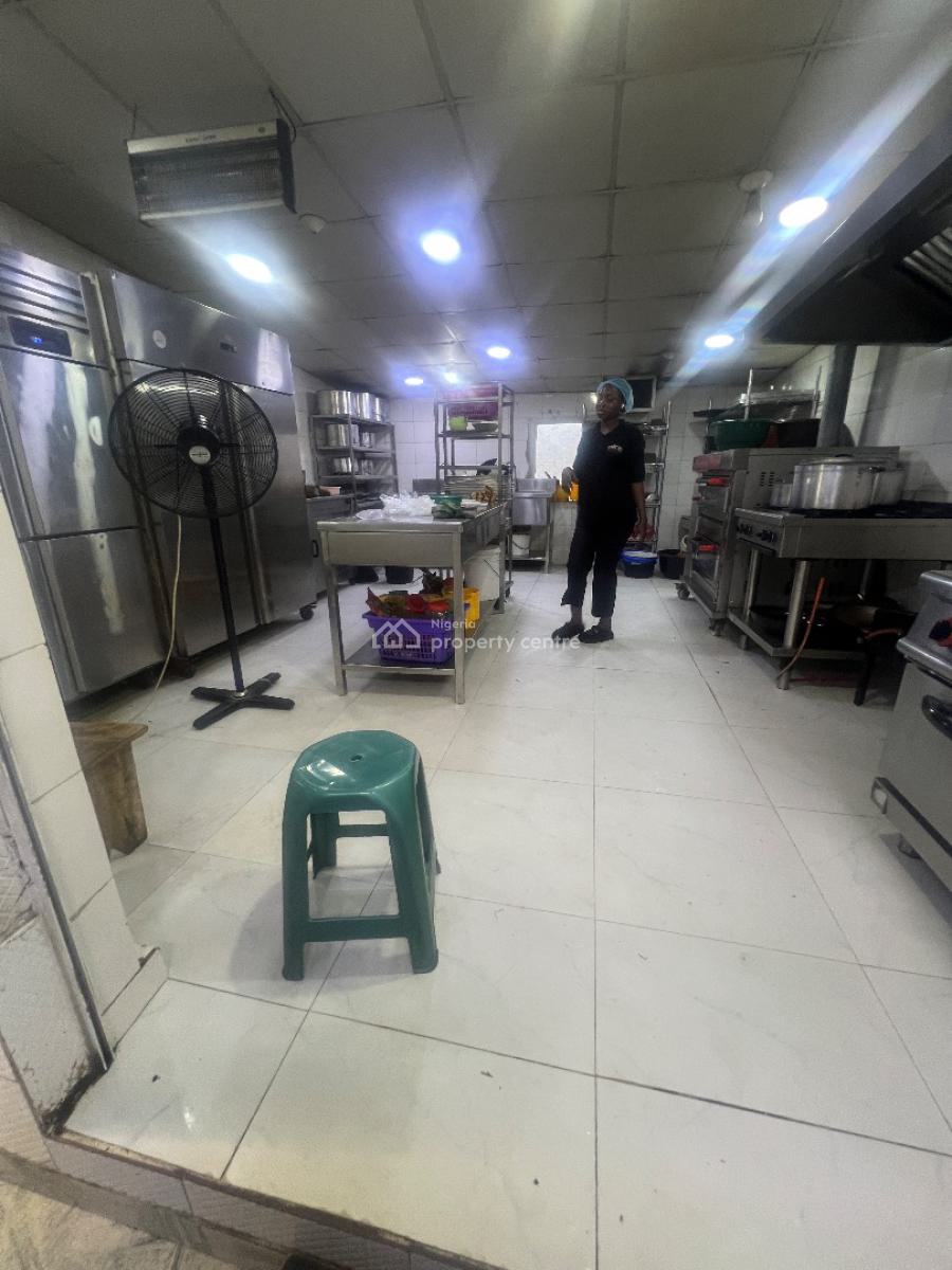 a Restaurant Space, Off Admiralty Way, Lekki Phase 1, Lekki, Lagos, Restaurant / Bar for Rent