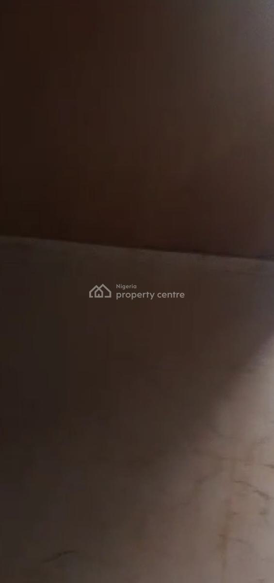 Newly Built Spacious 2 Bedrooms with All Rooms Ensuit, Kitchen Cabinet, Fadeyi, Waec Side., Fadeyi, Shomolu, Lagos, Flat / Apartment for Rent