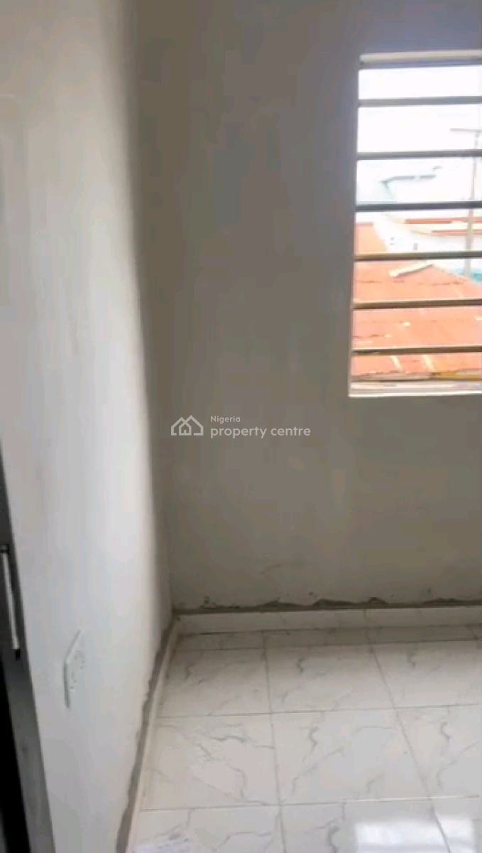 a Newly Built and Decent Roomself Con, Upstairs with Pop, Off Morocco Road, Shomolu, Lagos, Self Contain (single Rooms) for Rent