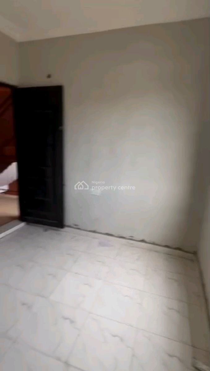 a Newly Built and Decent Roomself Con, Upstairs with Pop, Off Morocco Road, Shomolu, Lagos, Self Contain (single Rooms) for Rent
