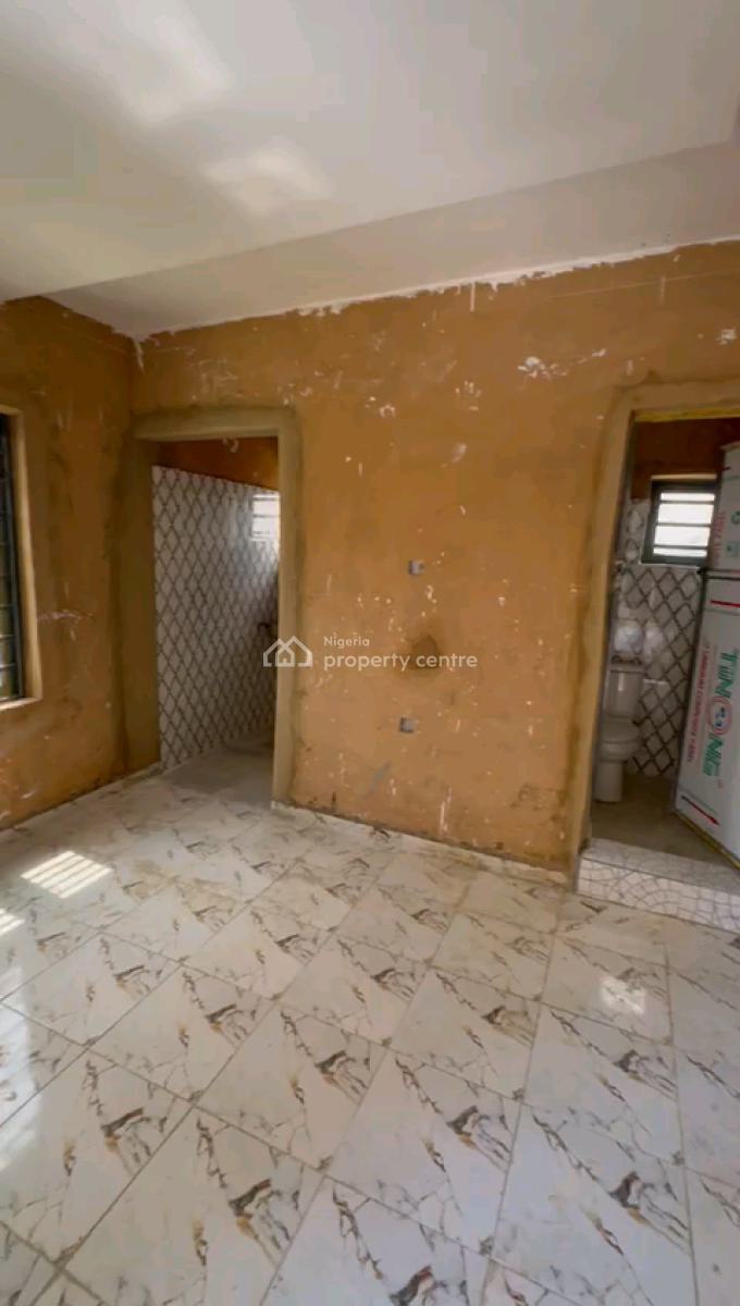 a Newly Built and Standard Roomself Contain, Apata Street, Shomolu, Lagos, Self Contain (single Rooms) for Rent