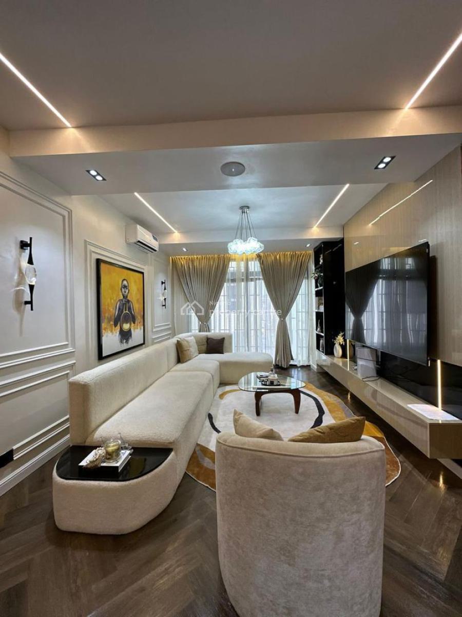 Spacious 3 Three Bedroom Apartment with Bathtub ,private Balcony, Ps5, Lekki Phase 1, Lekki, Lagos, Flat / Apartment Short Let