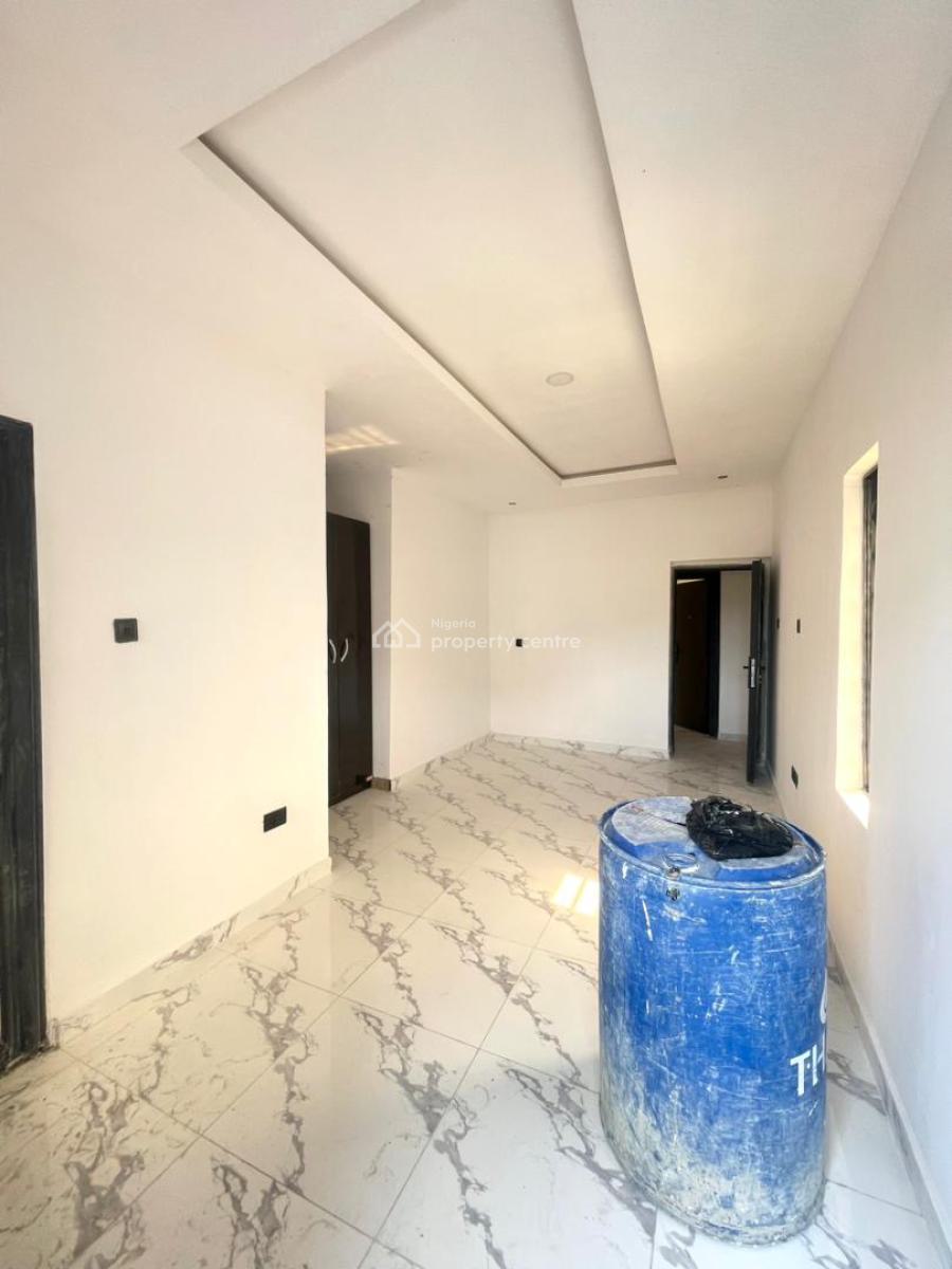 Fastest Finger! Massive Discount on This 3bed with Private Compound, Fastest Finger! Massive Discount on This 3bed with Private Compound, Ajah, Lagos, Terraced Duplex for Sale