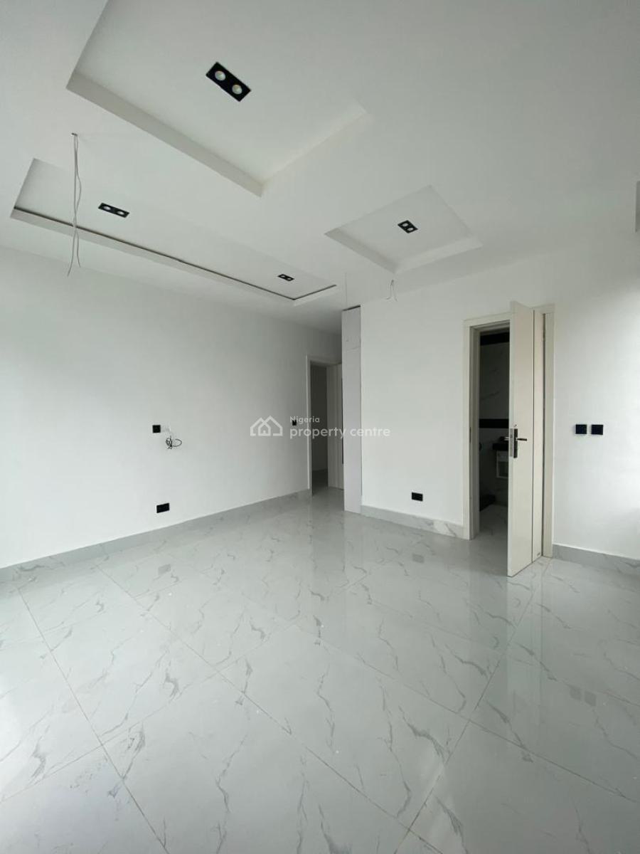 Beautifully Built 2 Bedroom Apartment in a Serene Neighborhood, Beautifully Built 2 Bedroom Apartment in a Serene Neighborhood, Lekki Phase 1, Lekki, Lagos, Block of Flats for Sale