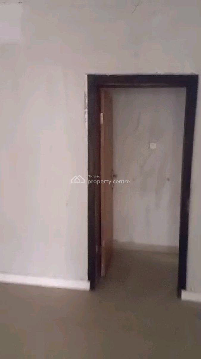 Decent 3 Bedroom Up Flat All Rooms Ensuite N Guest Toilet,, Mende, Maryland, Lagos, Flat / Apartment for Rent