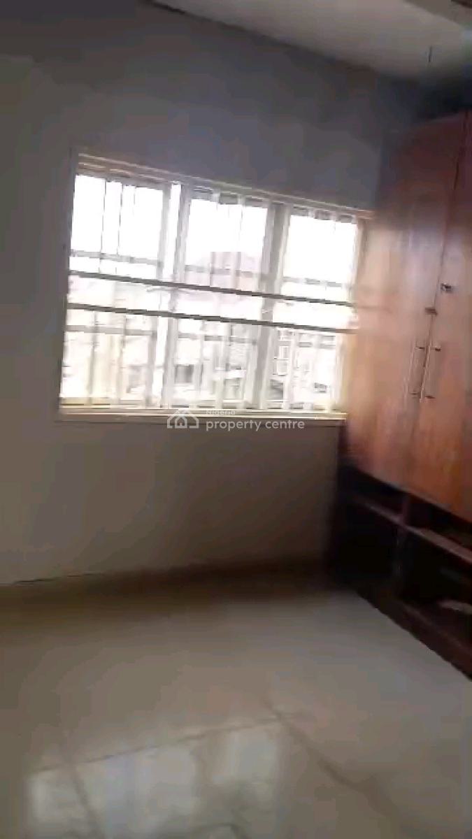 Decent 3 Bedroom Up Flat All Rooms Ensuite N Guest Toilet,, Mende, Maryland, Lagos, Flat / Apartment for Rent