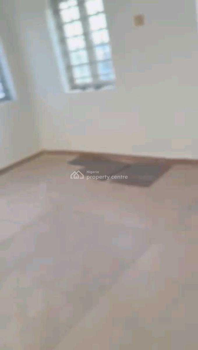 a Newly Built and Spacious 2bedroom Apartment (upstairs), Oloruntoyin Street, Oworonshoki, Shomolu, Lagos, Flat / Apartment for Rent