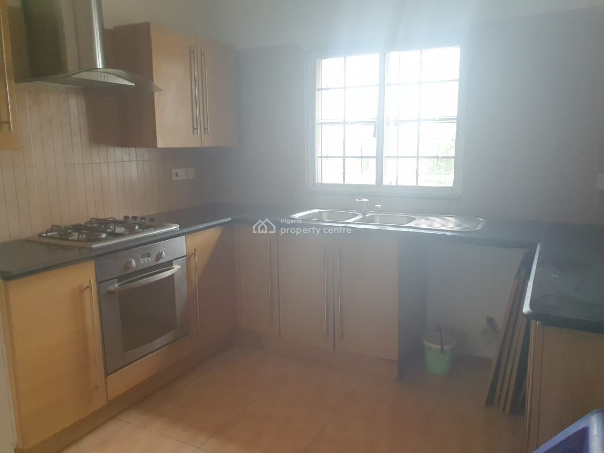 Serviced 2-bedroom Penthouse Apartment, Phase 1, Lekki, Lagos, Flat / Apartment for Rent