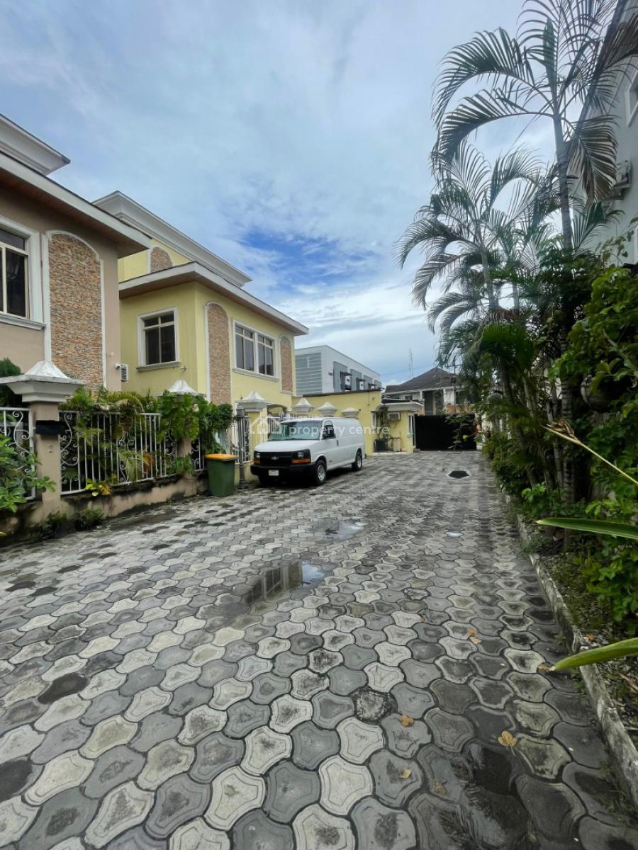 4 Bedroom Semi-detached Duplex with Boys Quarters and Swimming Pool, Oniru, Victoria Island (vi), Lagos, Semi-detached Duplex for Sale