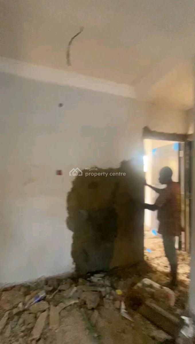 Newly Renovated Spacious Mini Ground Floor  All Room En-suite, Soluyi, Gbagada, Lagos, Mini Flat (room and Parlour) for Rent