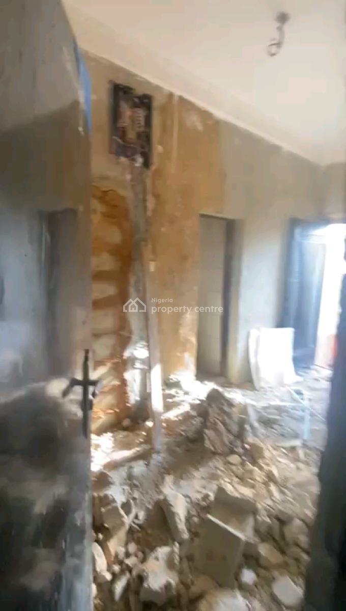 Newly Renovated Spacious Mini Ground Floor  All Room En-suite, Soluyi, Gbagada, Lagos, Mini Flat (room and Parlour) for Rent