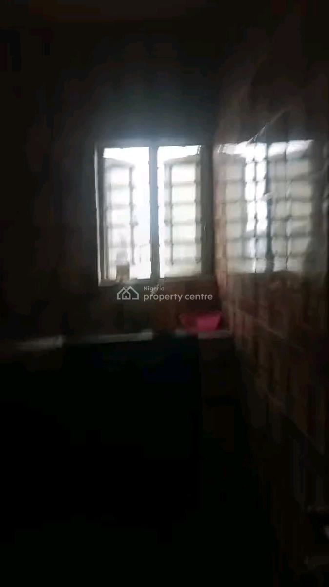 Miniflat at Adekunle Yaba, Adekunle, Yaba, Lagos, Mini Flat (room and Parlour) for Rent