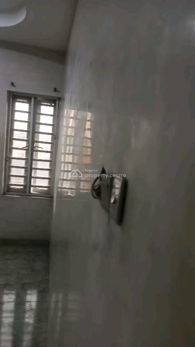 Miniflat at Adekunle Yaba, Adekunle, Yaba, Lagos, Mini Flat (room and Parlour) for Rent