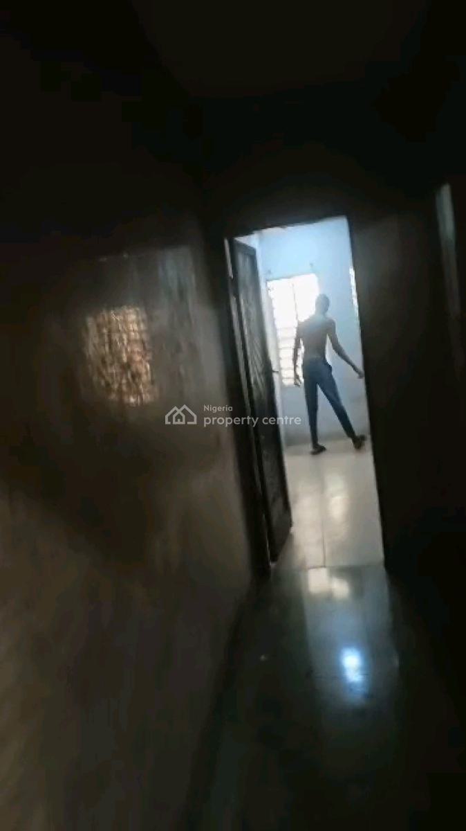 Miniflat at Adekunle Yaba, Adekunle, Yaba, Lagos, Mini Flat (room and Parlour) for Rent