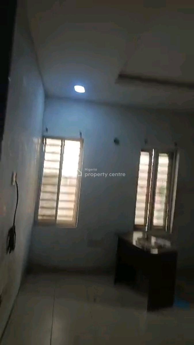 Miniflat at Adekunle Yaba, Adekunle, Yaba, Lagos, Mini Flat (room and Parlour) for Rent