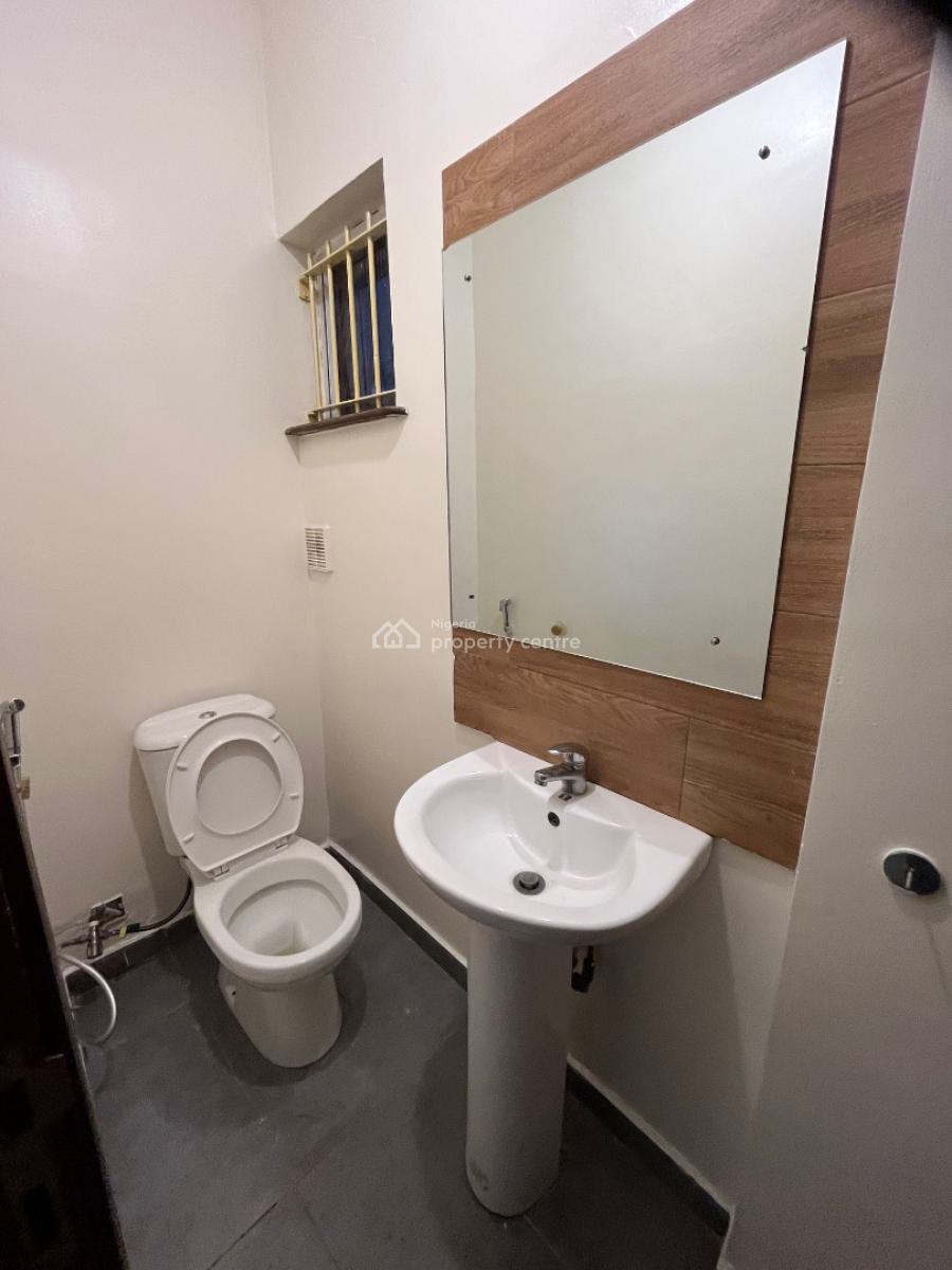 Spacious 2 Bedroom Apartment on The Ground Floor, Oniru Estate, Oniru, Victoria Island (vi), Lagos, Flat / Apartment for Rent