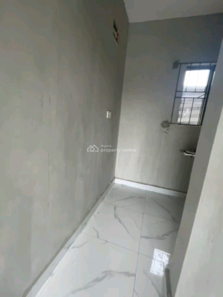 Newly Built, and Very Spacious Studio Apartment, Sungas Bus Stop, Shomolu, Lagos, Self Contain (single Rooms) for Rent