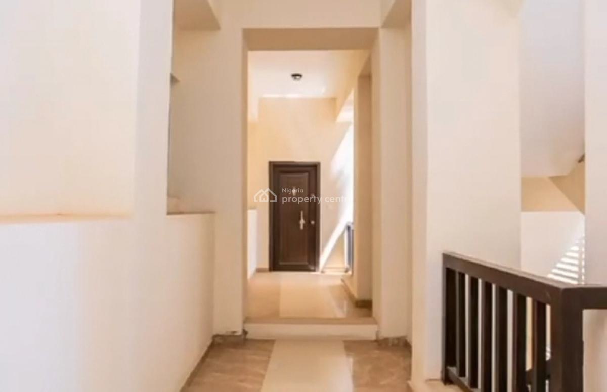 4 Floors Office Complex Building, on Obafemi Awolowo Way, Jabi, Abuja, Jabi, Abuja, Plaza / Complex / Mall for Sale