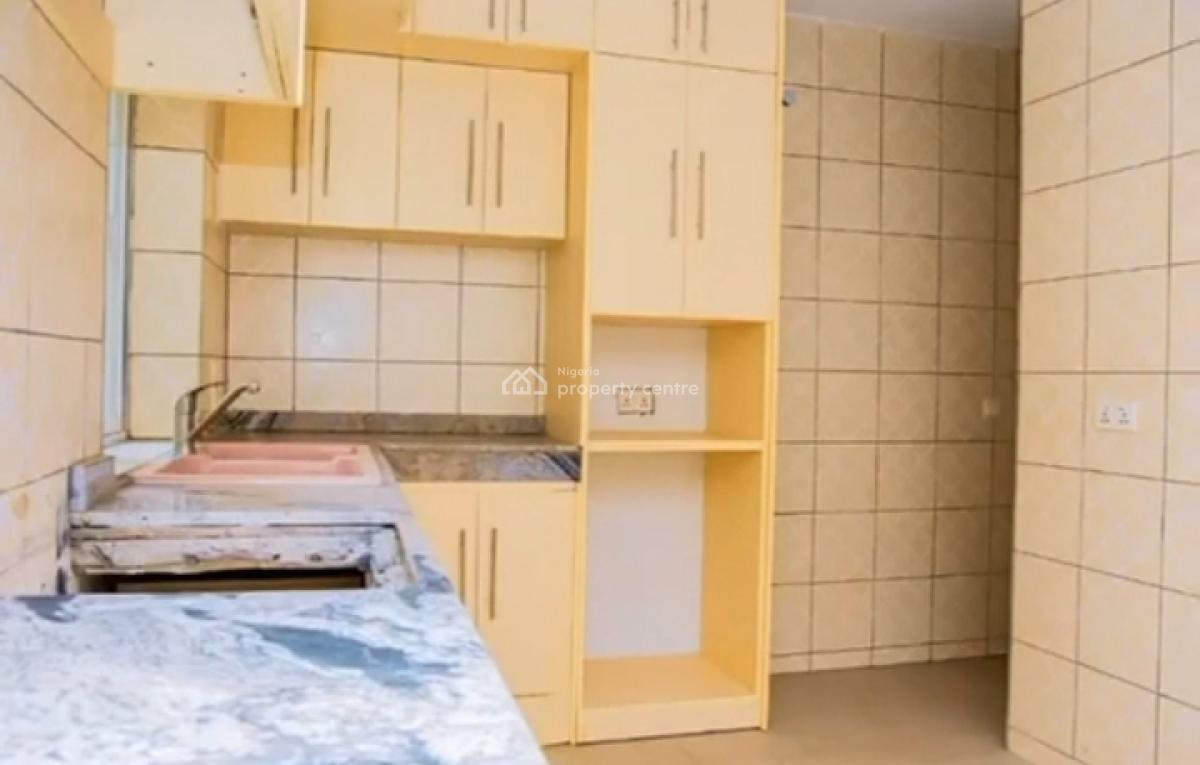 4 Floors Office Complex Building, on Obafemi Awolowo Way, Jabi, Abuja, Jabi, Abuja, Plaza / Complex / Mall for Sale