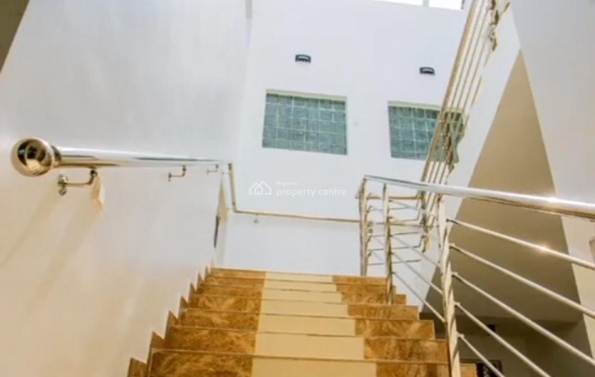 4 Floors Office Complex Building, on Obafemi Awolowo Way, Jabi, Abuja, Jabi, Abuja, Plaza / Complex / Mall for Sale