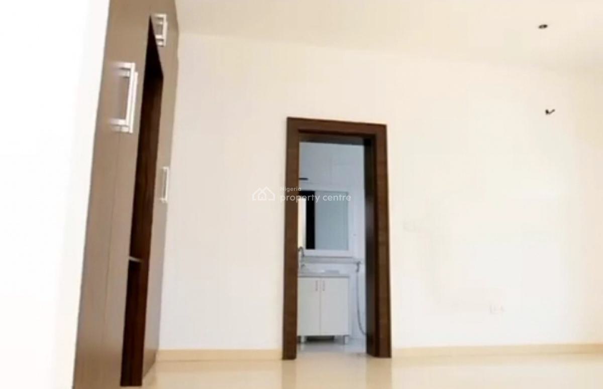 4 Floors Office Complex Building, on Obafemi Awolowo Way, Jabi, Abuja, Jabi, Abuja, Plaza / Complex / Mall for Sale