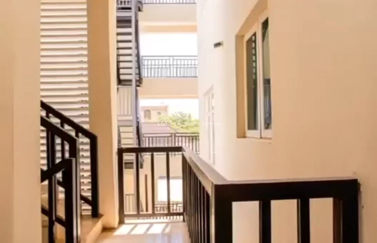 4 Floors Office Complex Building, on Obafemi Awolowo Way, Jabi, Abuja, Jabi, Abuja, Plaza / Complex / Mall for Sale