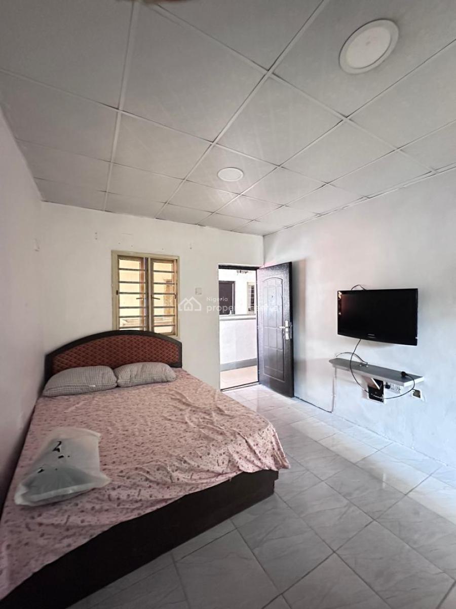 Selfcon in a Serene Location, Osapa, Lekki, Lagos, Self Contain (single Rooms) for Rent