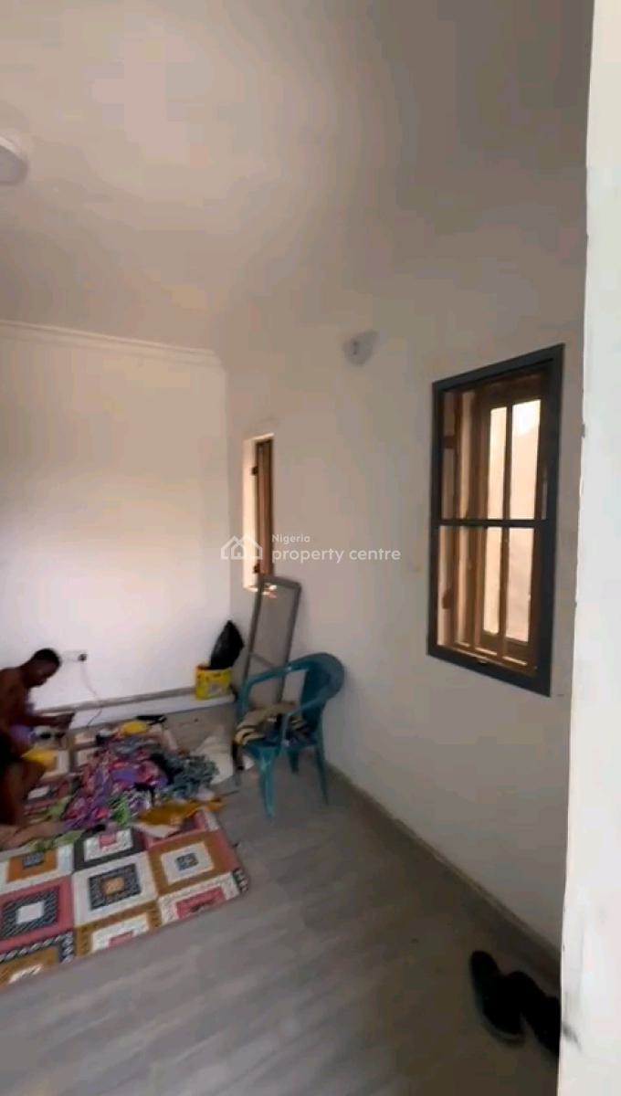 Newly Built Decent Spacious Mini Upflat and Down Flat with 2toilet, New Garage, Gbagada, Lagos, Mini Flat (room and Parlour) for Rent