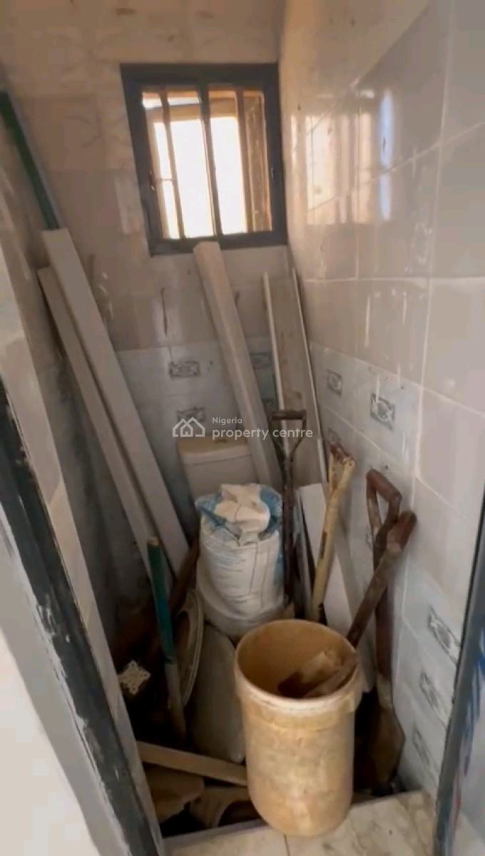 Newly Built Decent Spacious Mini Upflat and Down Flat with 2toilet, New Garage, Gbagada, Lagos, Mini Flat (room and Parlour) for Rent