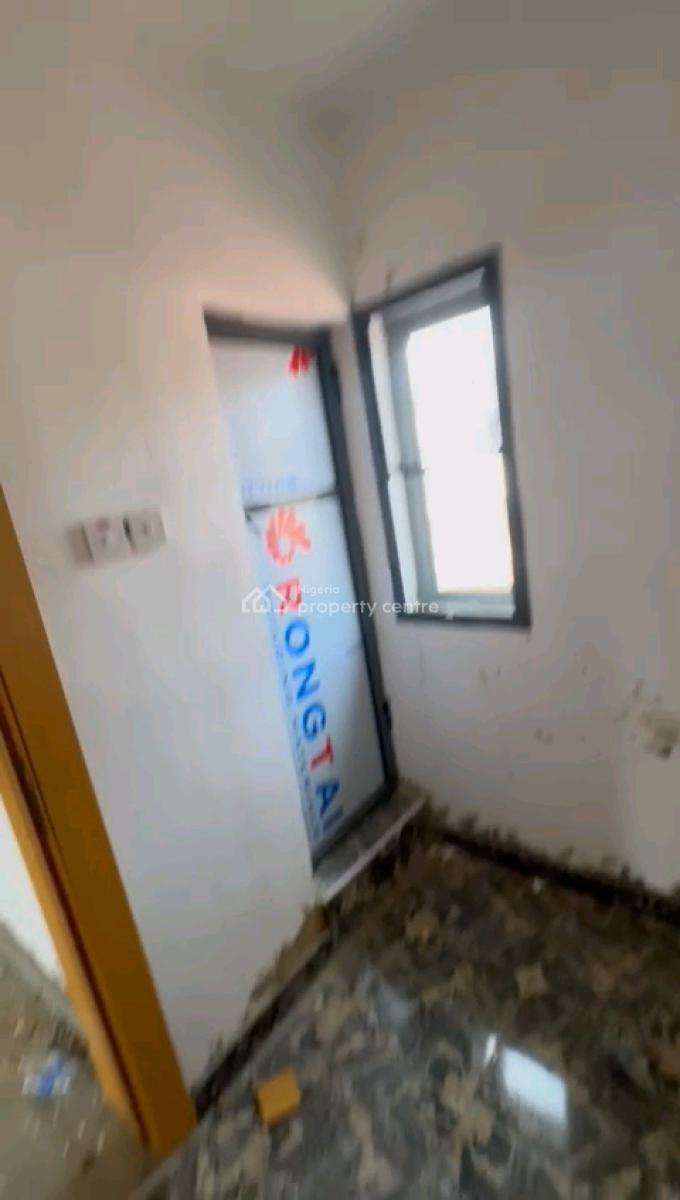 Newly Built Decent Spacious Mini Upflat and Down Flat with 2toilet, New Garage, Gbagada, Lagos, Mini Flat (room and Parlour) for Rent