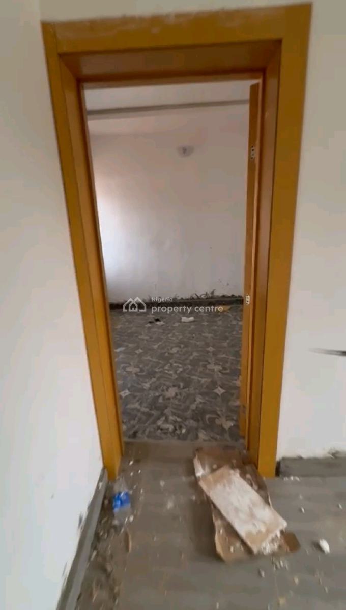 Newly Built Decent Spacious Mini Upflat and Down Flat with 2toilet, New Garage, Gbagada, Lagos, Mini Flat (room and Parlour) for Rent