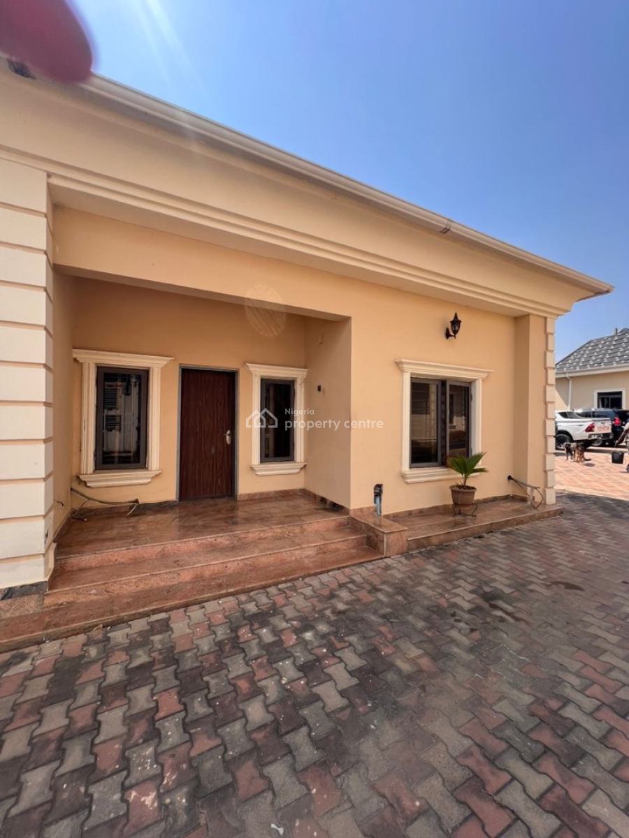 2 Bedroom Semi Detached Bq Bungalow, Jahi, Abuja, Semi-detached Bungalow for Rent